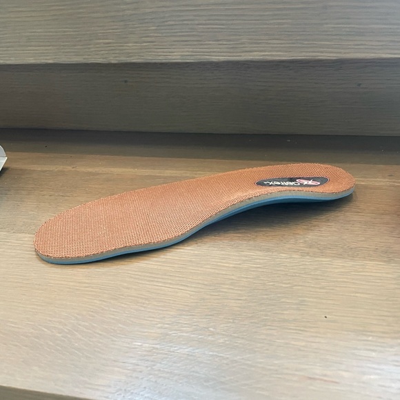 Aetrex Womens Memory Foam Foot Orthotics NEUTRAL & CUPPED Standard Fit BRAND NEW - Picture 3 of 6